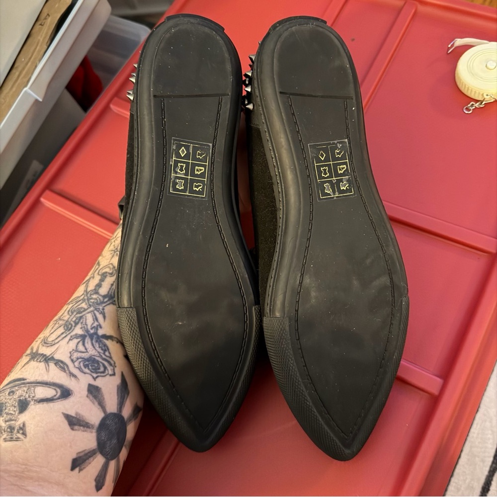 alice + olivia Rory Spiked Heel Leather Suede Slip On Sneakers Black - Picture 4 of 8